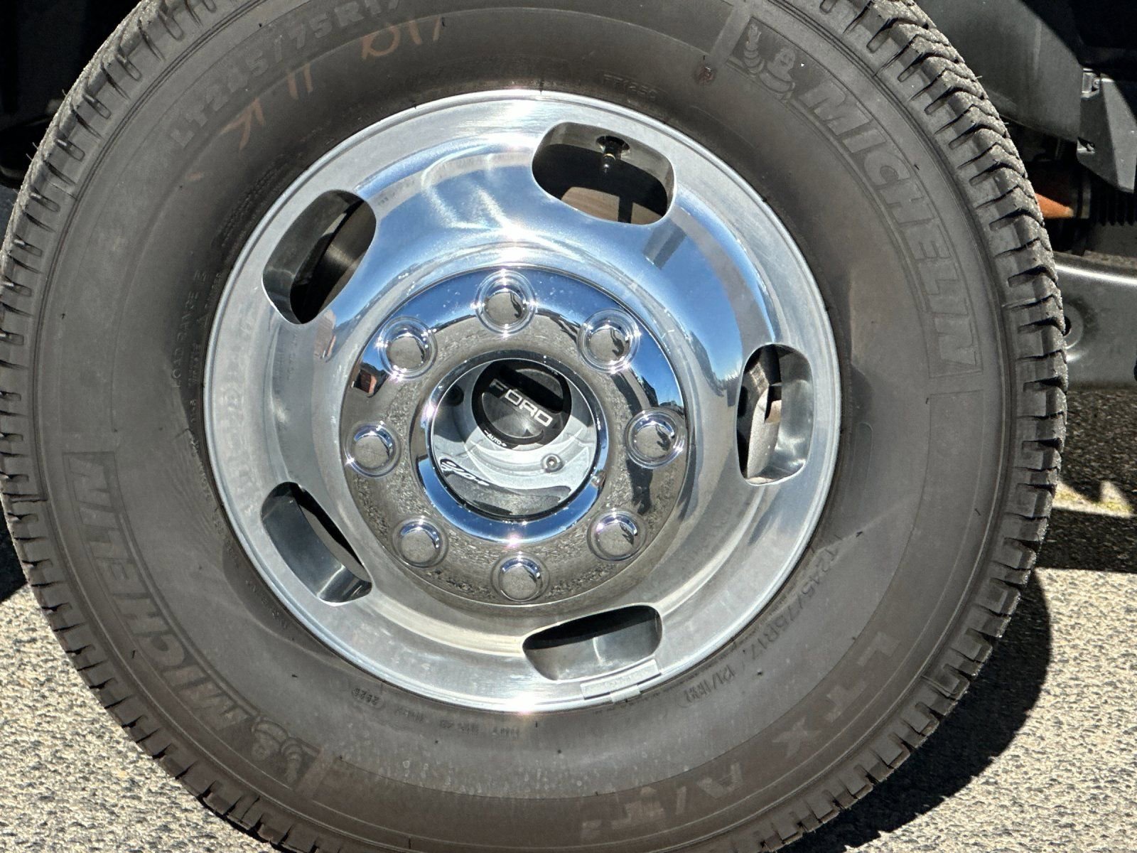 New 2026 Ford F350 Platinum w/ Platinum Plus Package image 34