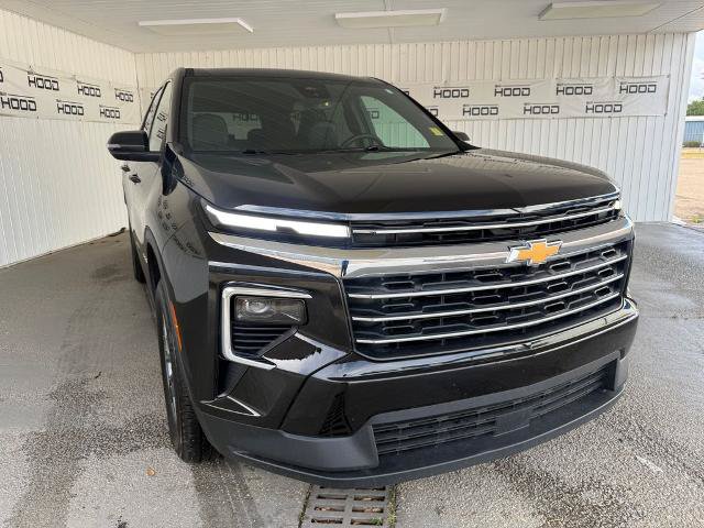 Used 2026 Chevrolet Traverse LT FWD image 1