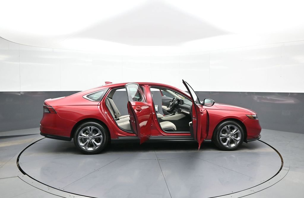 Certified 2024 Honda Accord EX image 41