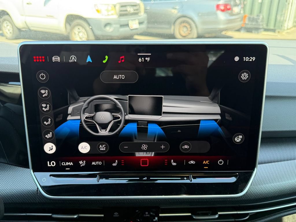 New 2026 Volkswagen GTI SE FWD image 17