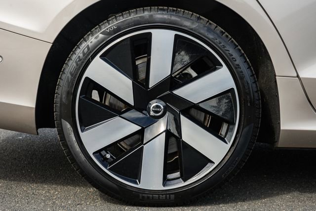 Certified 2023 Volvo S60 T8 Ultimate image 16