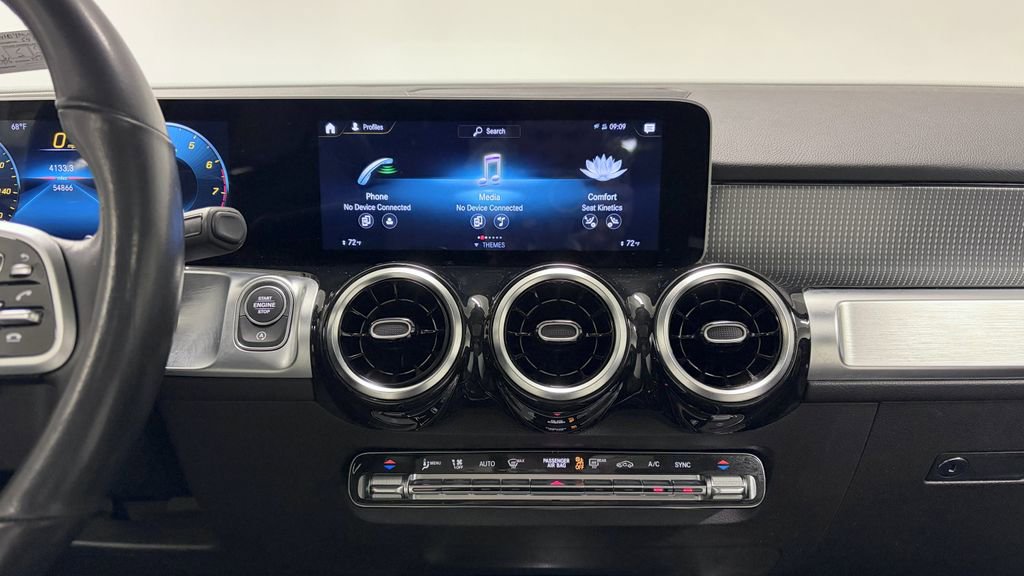 Certified 2021 Mercedes-Benz GLB 250 4MATIC image 18
