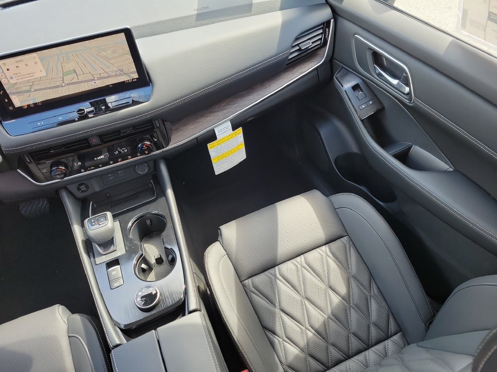 New 2026 Nissan Rogue Platinum AWD/4WD image 21