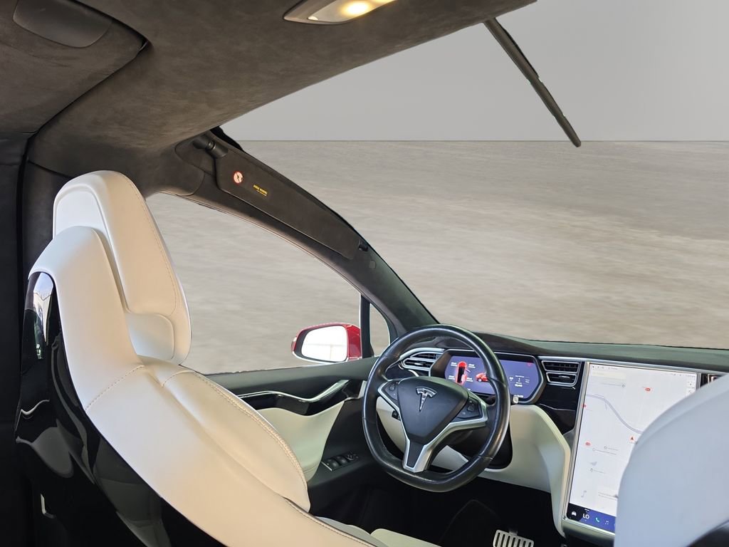 Used 2016 Tesla Model X Performance AWD/4WD image 25