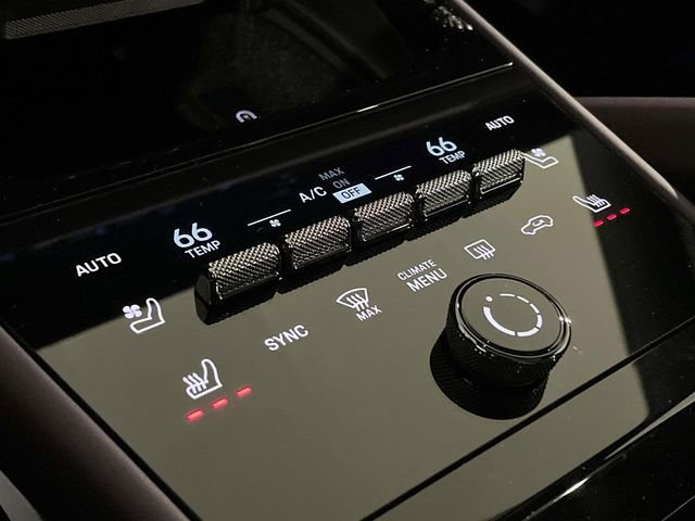 New 2026 Porsche Cayenne Coupe image 32