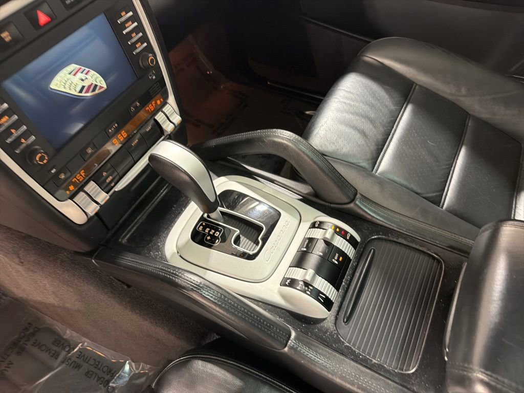 Used 2006 Porsche Cayenne Turbo AWD/4WD image 17