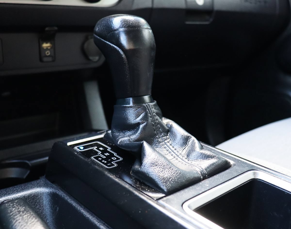 Used 2018 Toyota Tacoma SR w/ SR Convenience Package AWD/4WD image 50