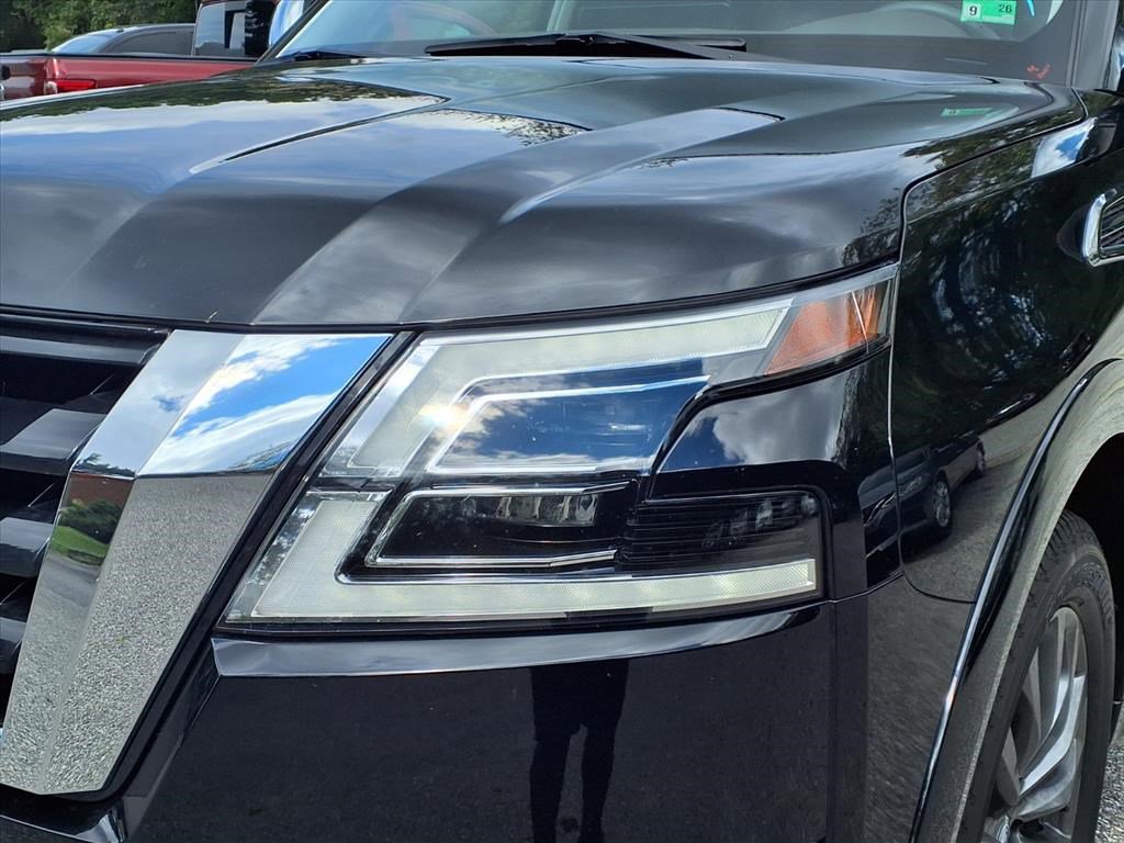 Used 2024 Nissan Armada Platinum w/ Captain's Chairs Package image 3