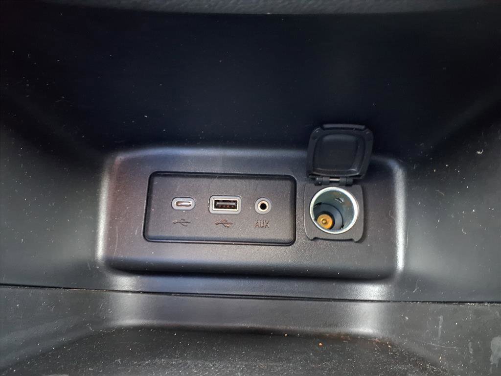 Used 2023 Chevrolet Equinox LT image 9