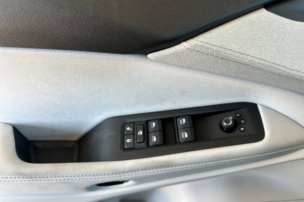 New 2026 Jeep Cherokee Laredo AWD/4WD image 11