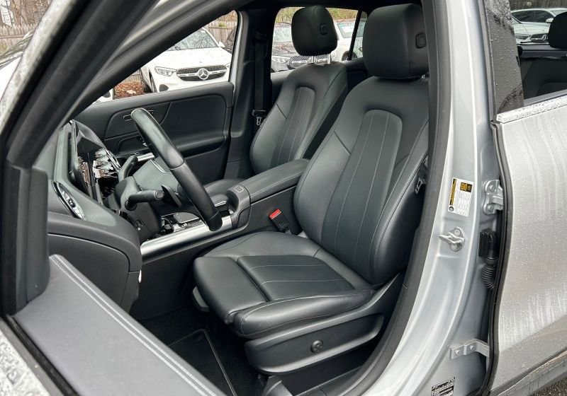 Used 2023 Mercedes-Benz GLA 250 4MATIC image 5