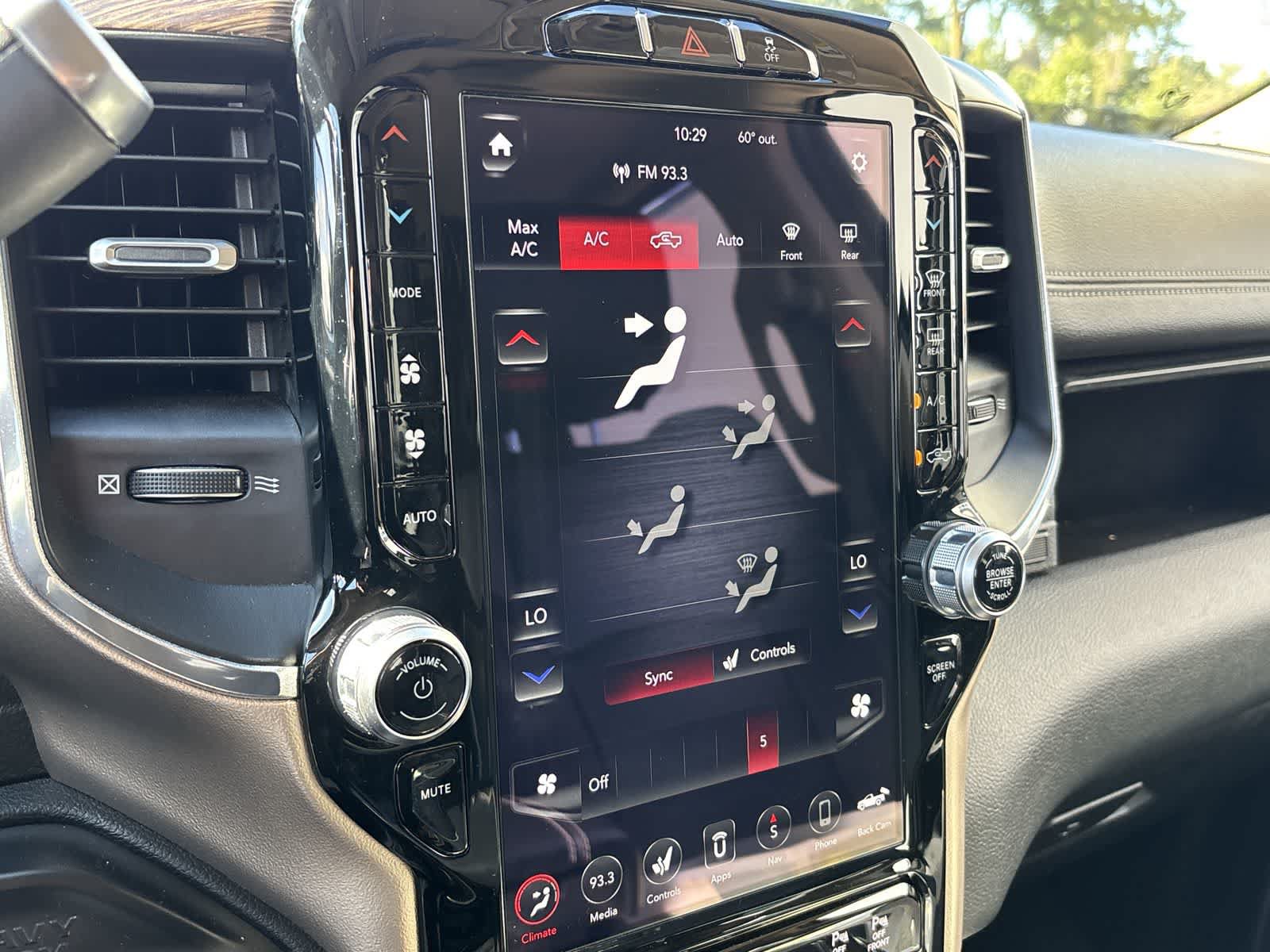 Used 2019 RAM 2500 Laramie AWD/4WD image 15