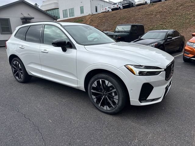 Used 2026 Volvo XC60 B5 Plus w/ Protection Package Premier image 10