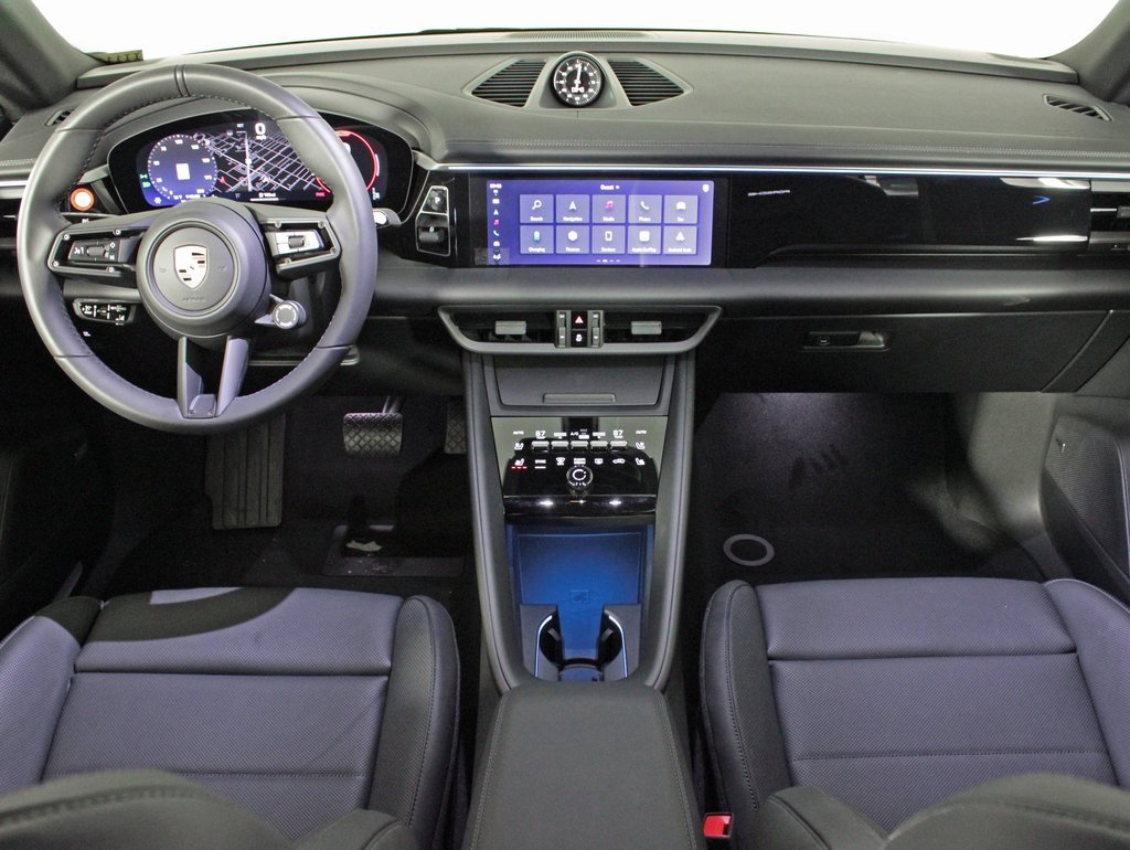 Used 2025 Porsche Macan Electric image 21