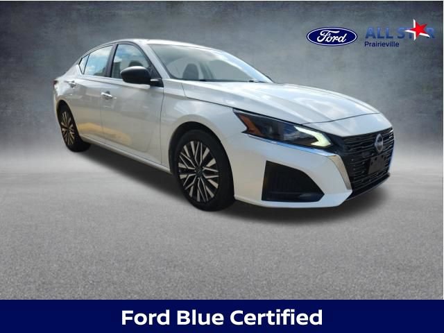 Used 2025 Nissan Altima 2.5 SV FWD image 1