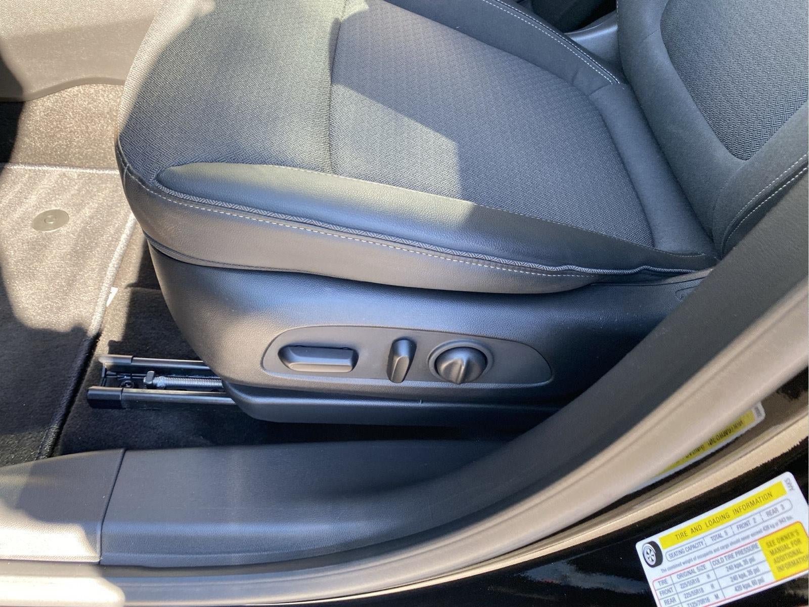 Certified 2024 Buick Encore GX Preferred w/ Comfort Package AWD/4WD image 18