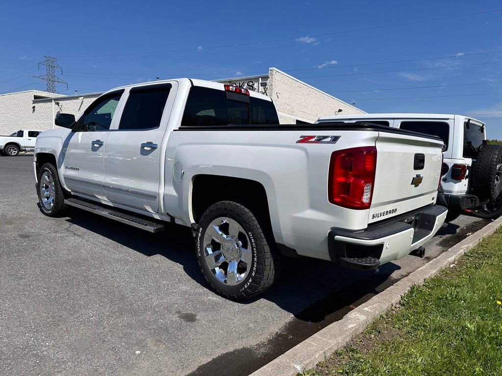 Used 2017 Chevrolet Silverado 1500 LTZ Z71 w/ LTZ Plus Package AWD/4WD image 3