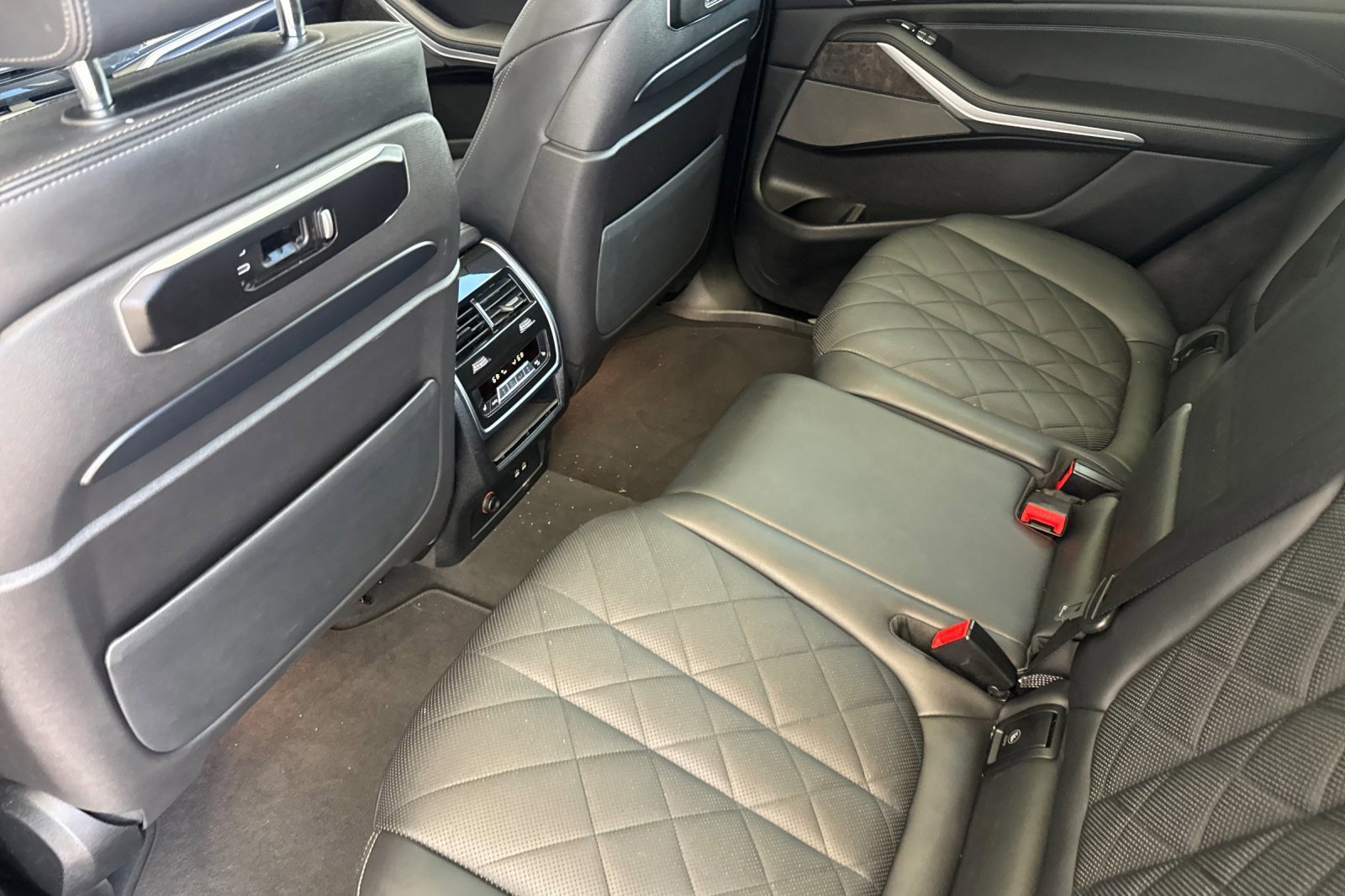 Certified 2023 BMW X7 xDrive40i w/ Premium Package image 27