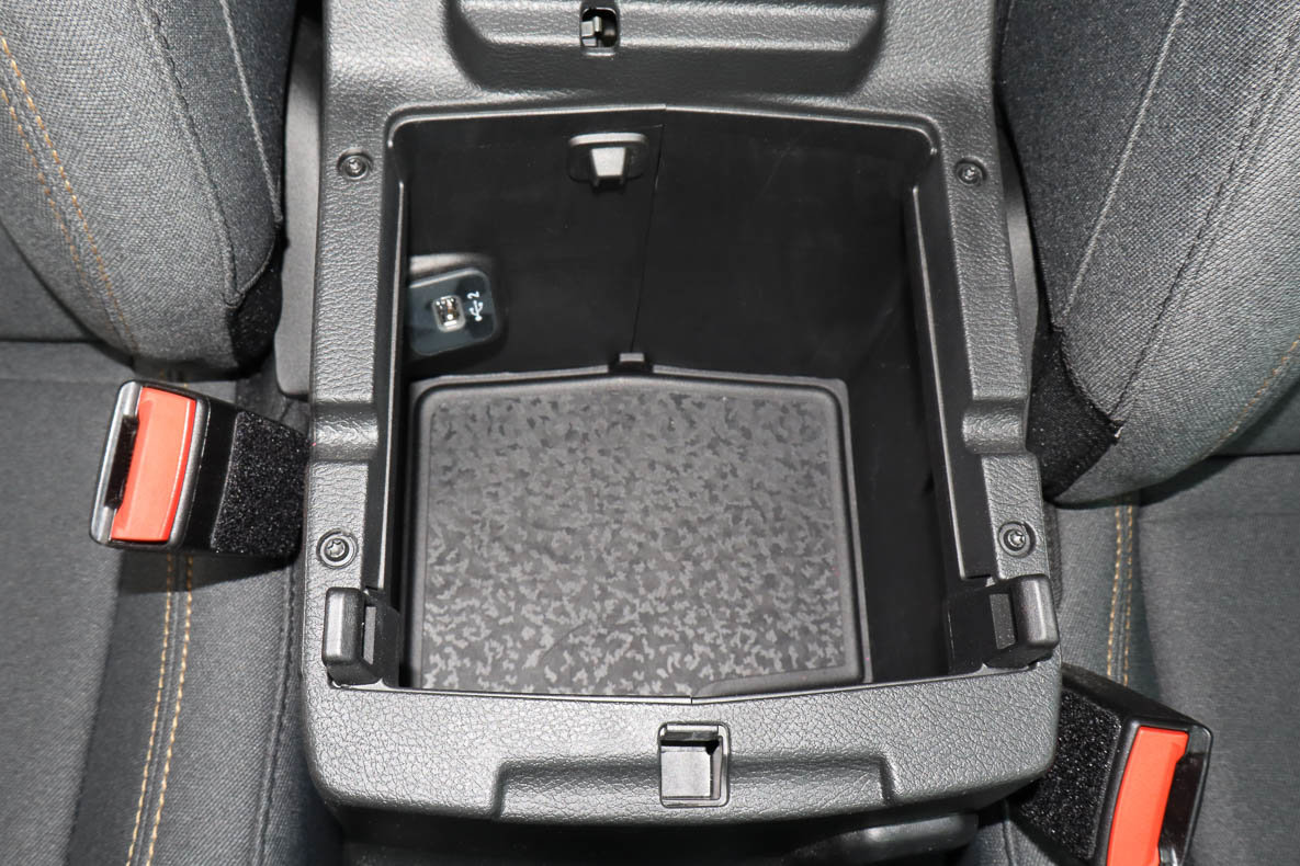 Used 2024 Jeep Wrangler Willys AWD/4WD image 29