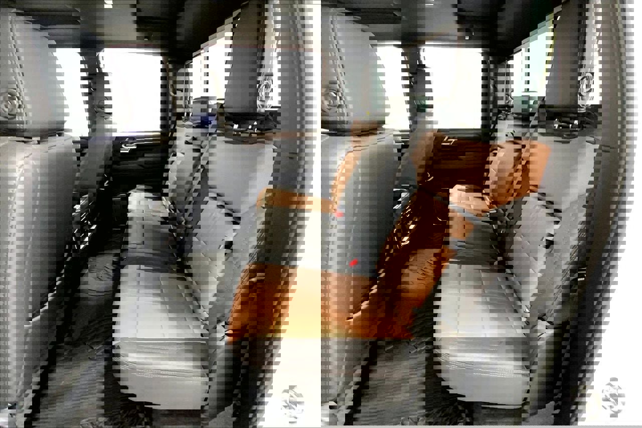 Used 2024 Chevrolet Silverado 2500 High Country w/ High Country Premium Package image 19