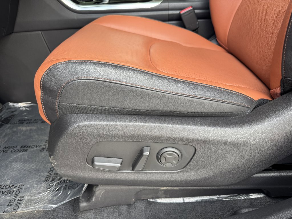 Used 2024 Kia Carnival SX Prestige FWD image 37