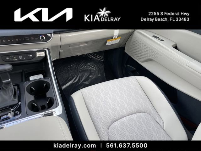 New 2026 Kia Carnival SX image 16