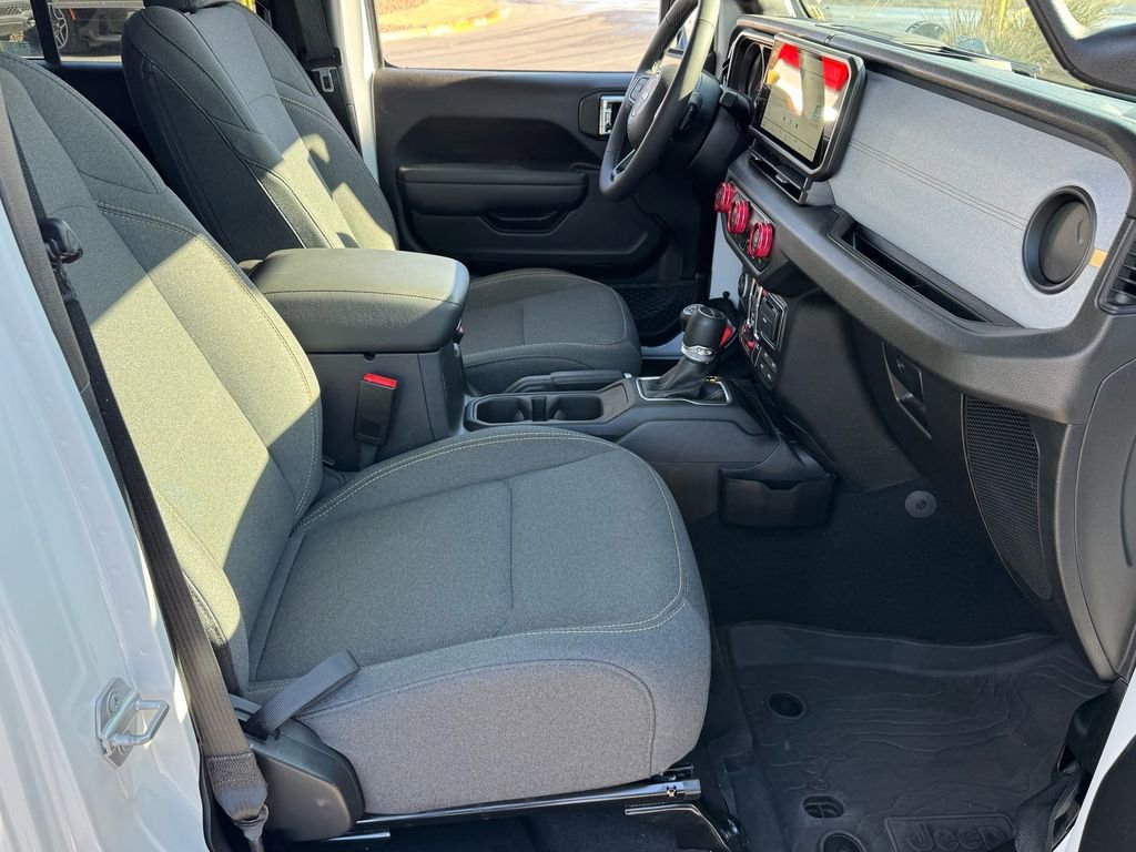 Used 2025 Jeep Gladiator Willys image 20