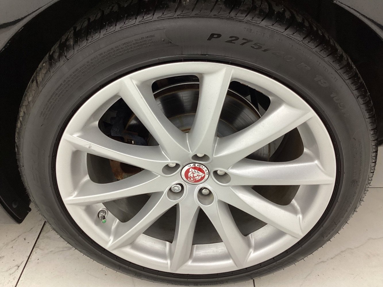 Used 2018 Jaguar XJ R-Sport image 52