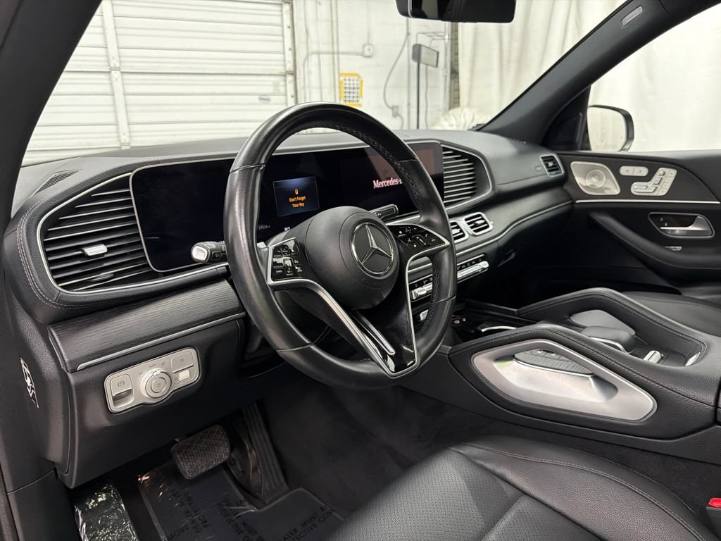 Used 2024 Mercedes-Benz GLS 450 4MATIC image 13