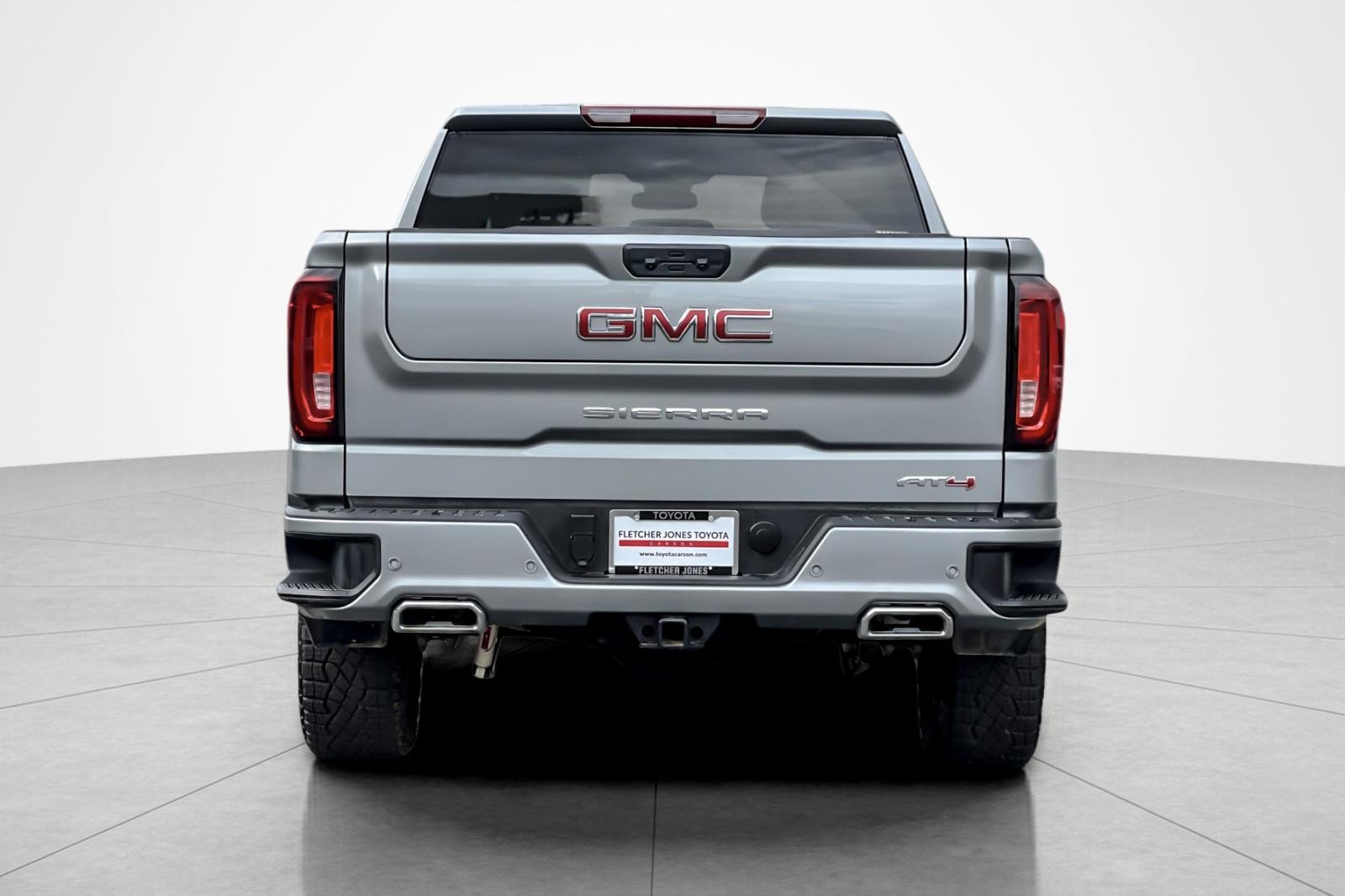 Used 2025 GMC Sierra 1500 AT4 image 4