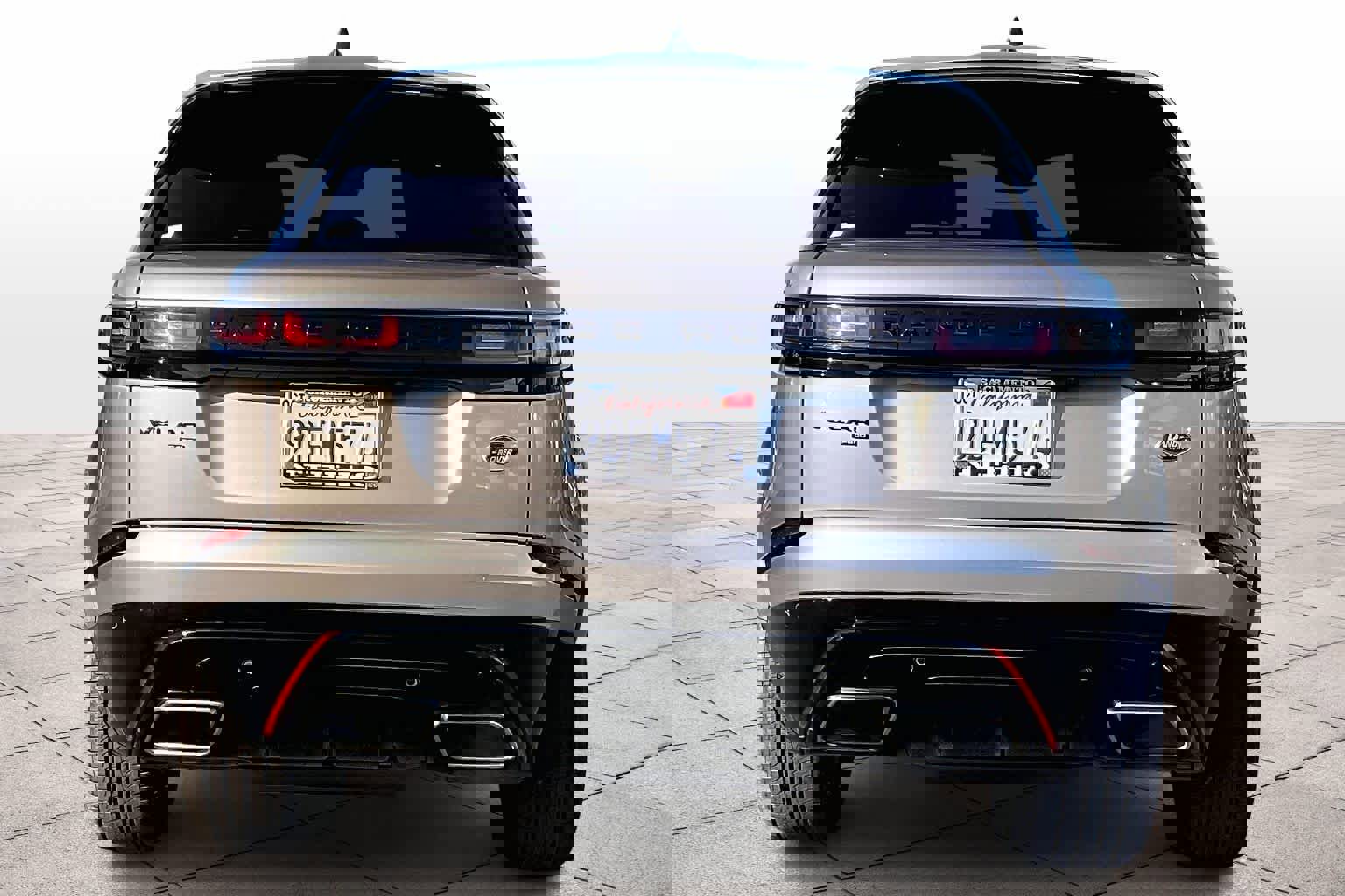 Used 2022 Land Rover Range Rover Velar R-Dynamic HSE image 7