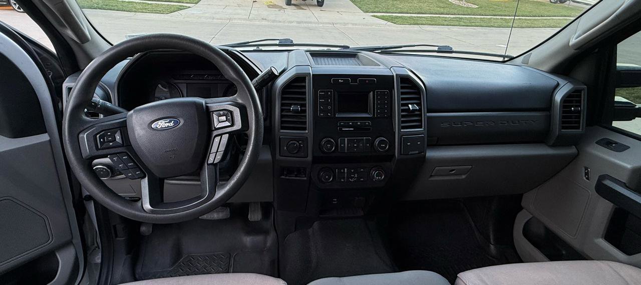 Used 2020 Ford F250 XL w/ Power Equipment Group image 9