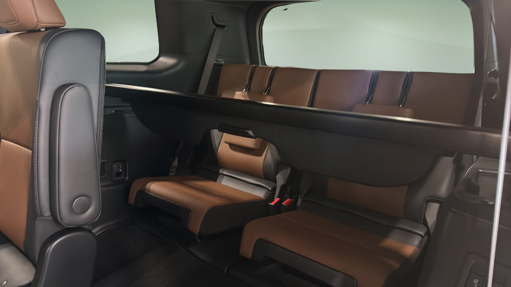 New 2026 Lexus GX 550 AWD/4WD image 19