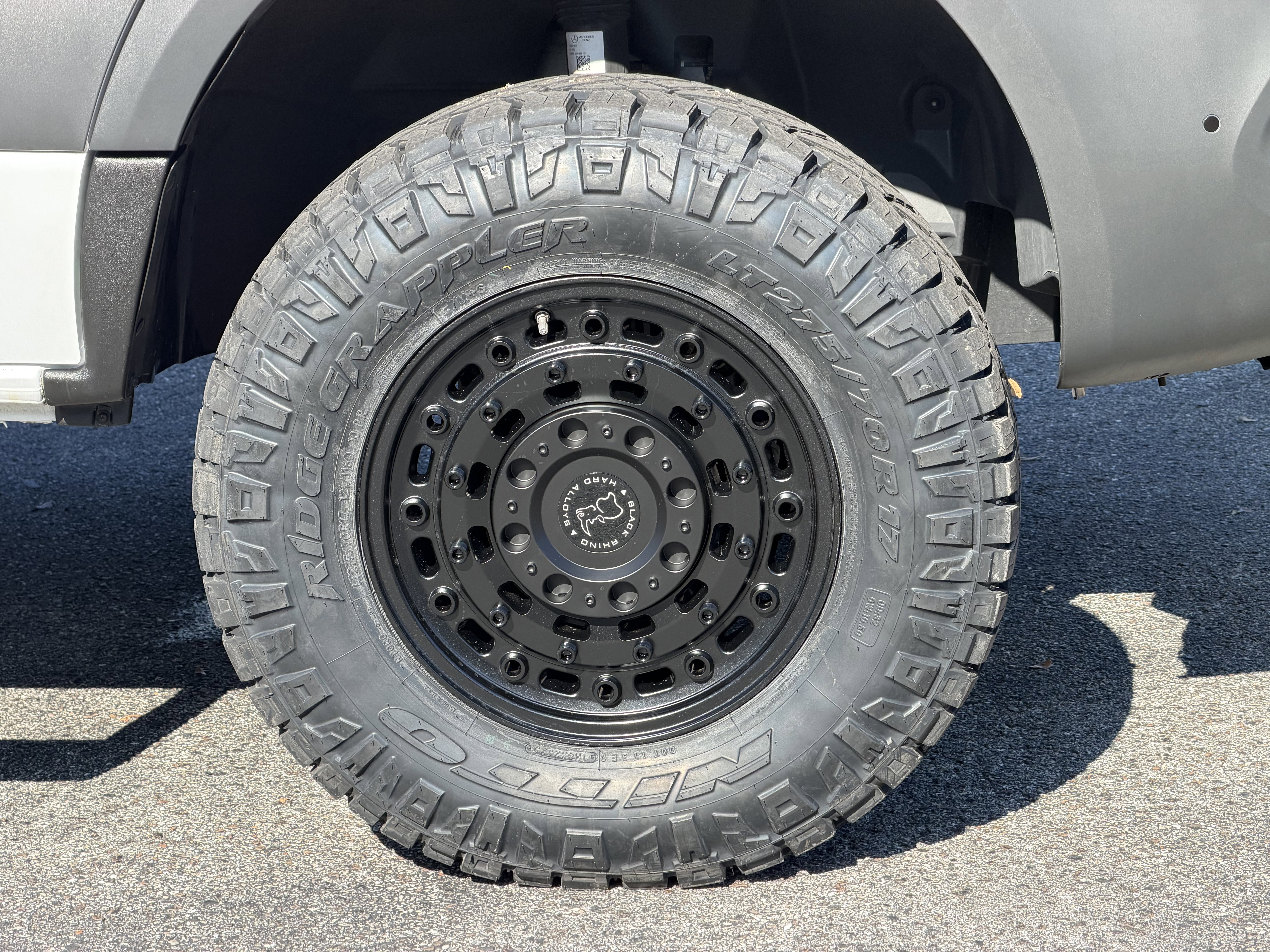 Used 2024 Mercedes-Benz Sprinter 2500 image 11