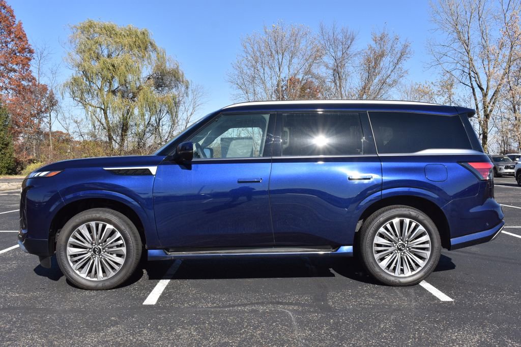 New 2025 INFINITI QX80 Luxe image 2