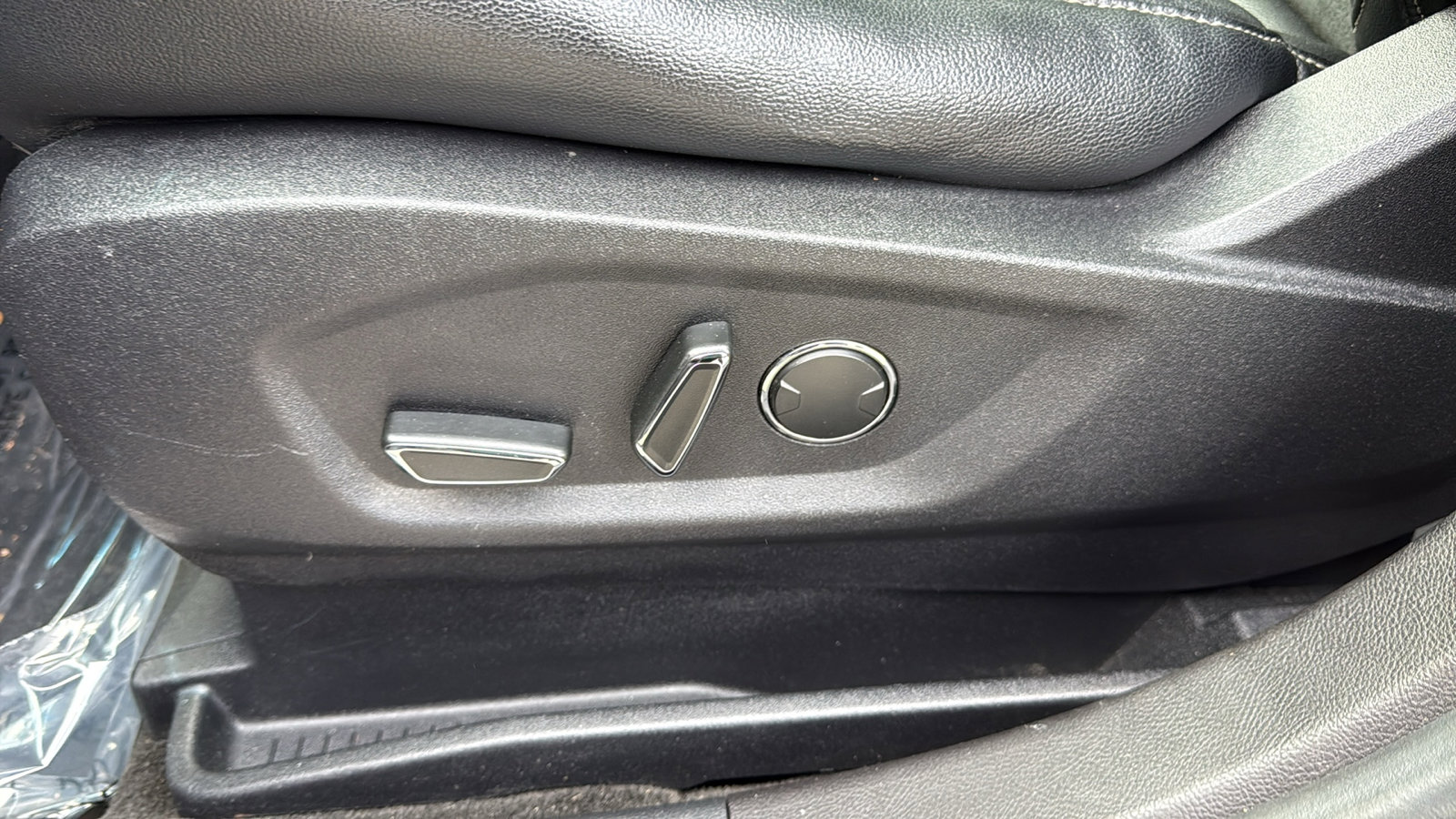 Used 2015 Ford Edge Sport w/ Equipment Group 401A image 12