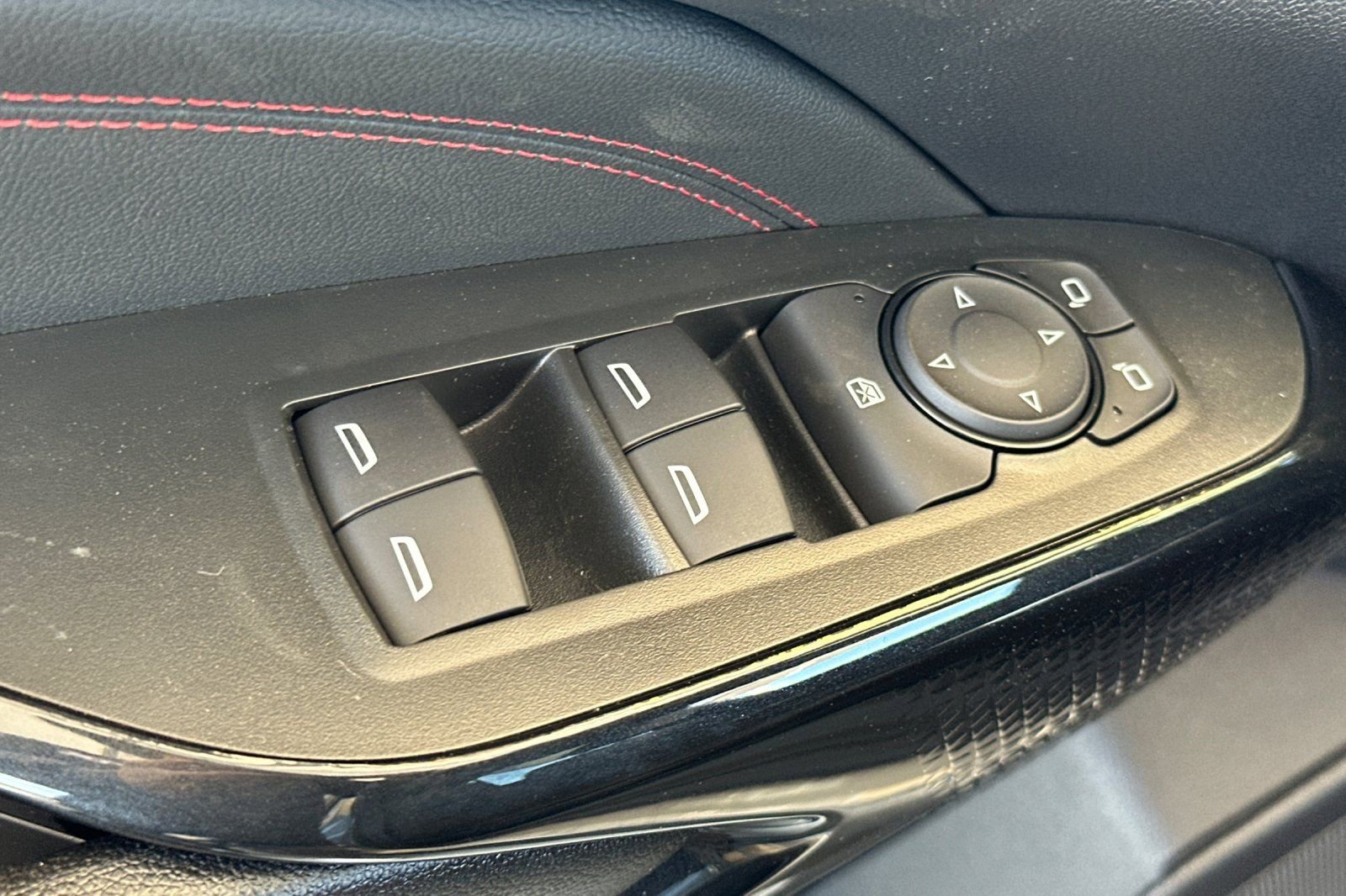 New 2026 Chevrolet Trax RS w/ Driver Confidence Package image 12