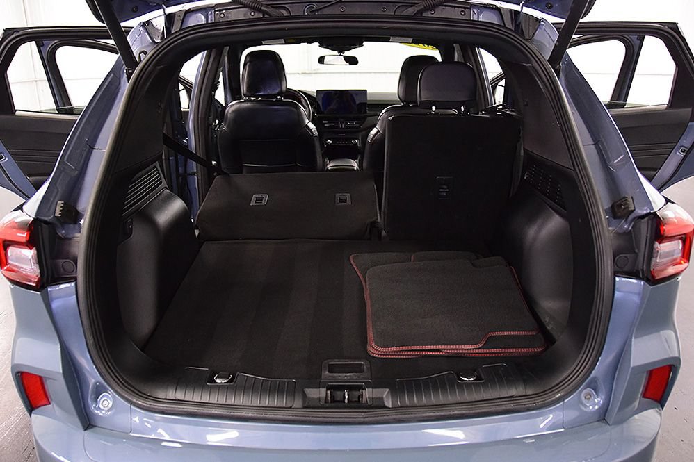 Used 2023 Ford Escape ST-Line w/ Tech Pack #1 AWD/4WD image 32