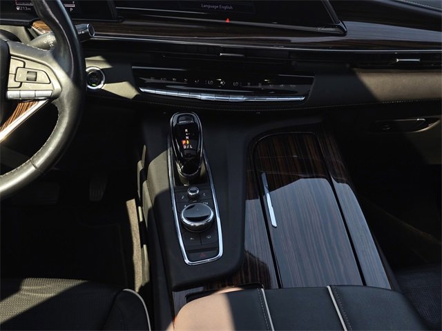 Used 2023 Cadillac Escalade Premium Luxury image 15