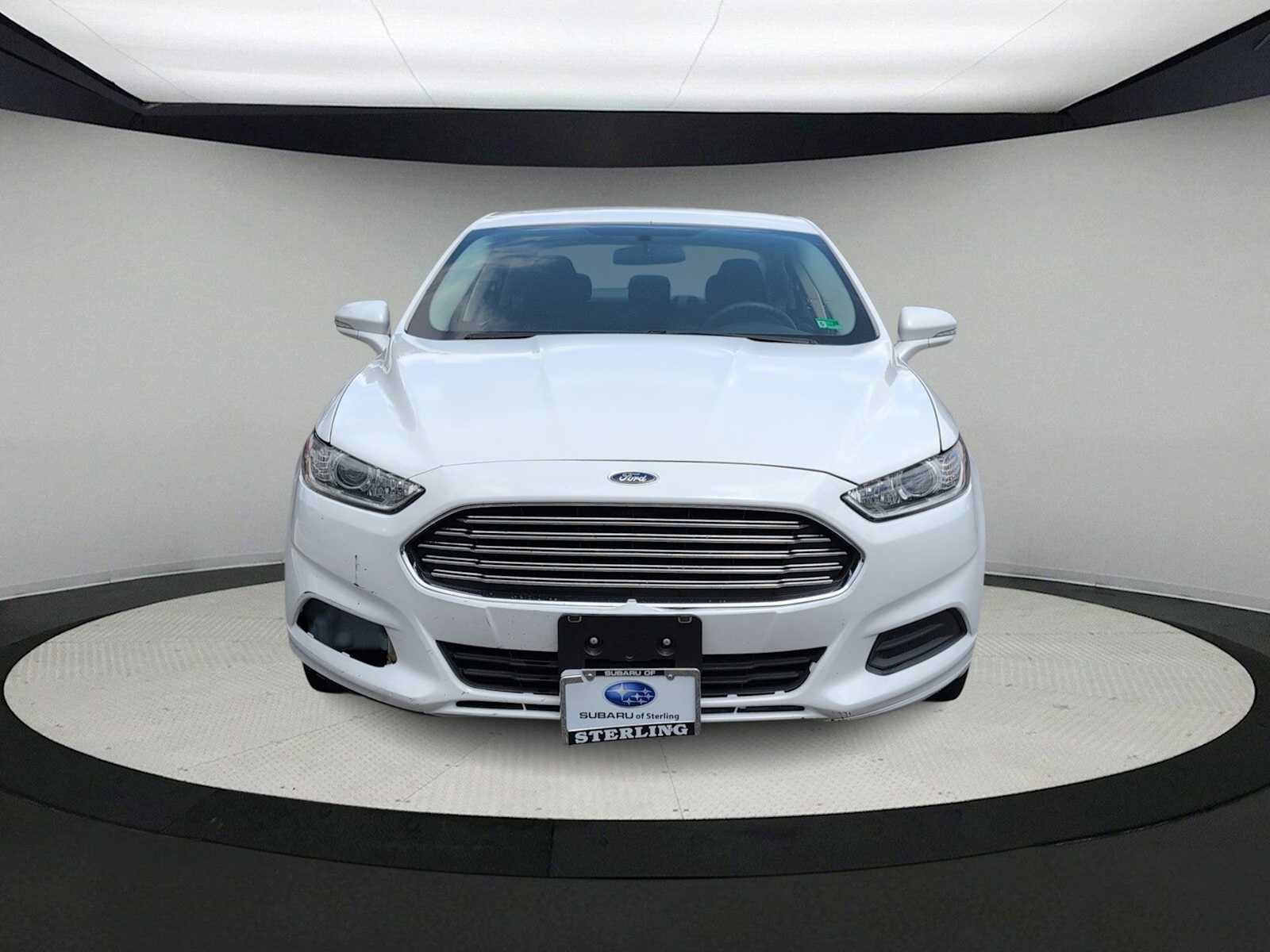 Used 2013 Ford Fusion SE FWD image 3