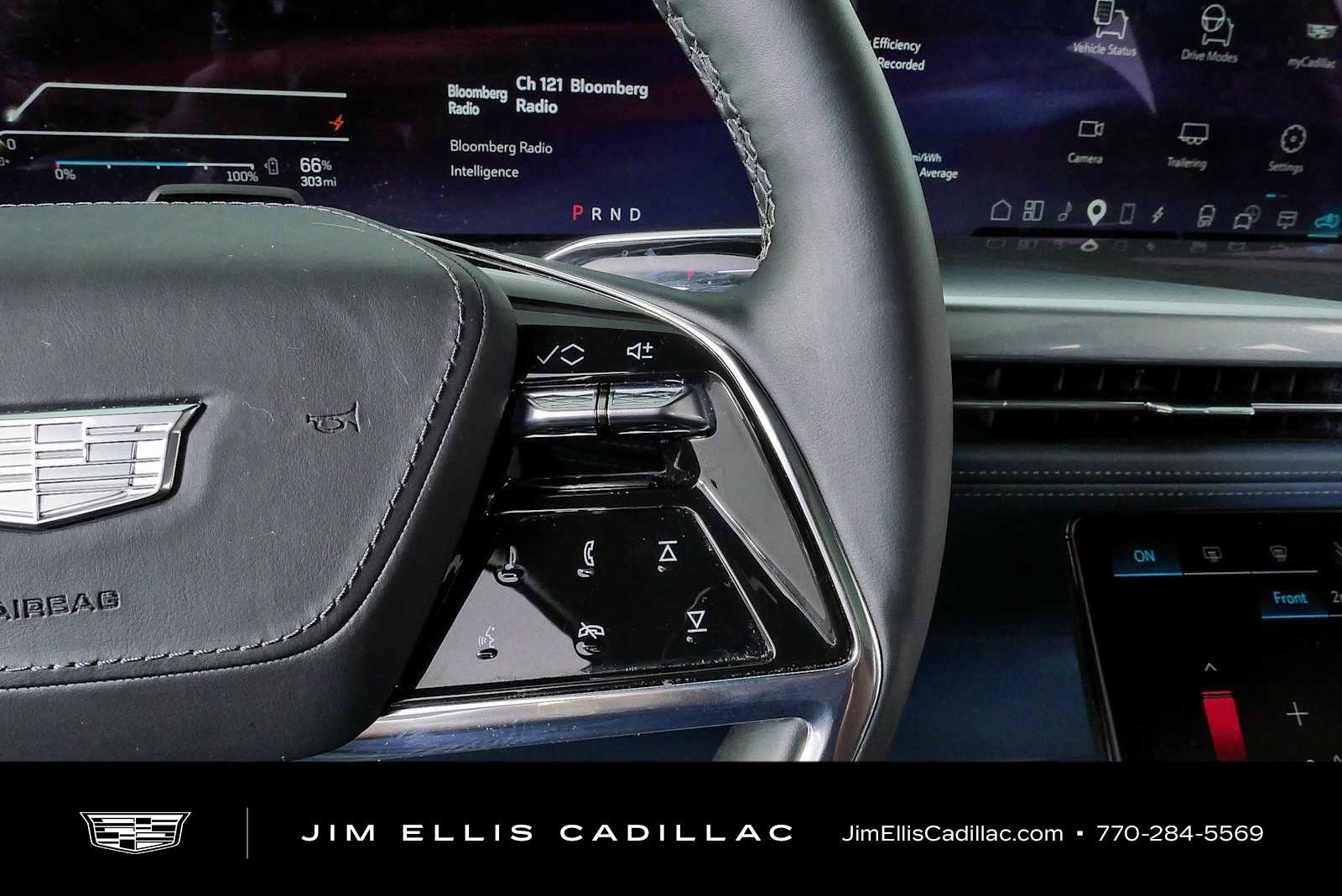 Certified 2025 Cadillac Escalade IQ Luxury 2 w/ LPO, Premium Carpet Package AWD/4WD image 10