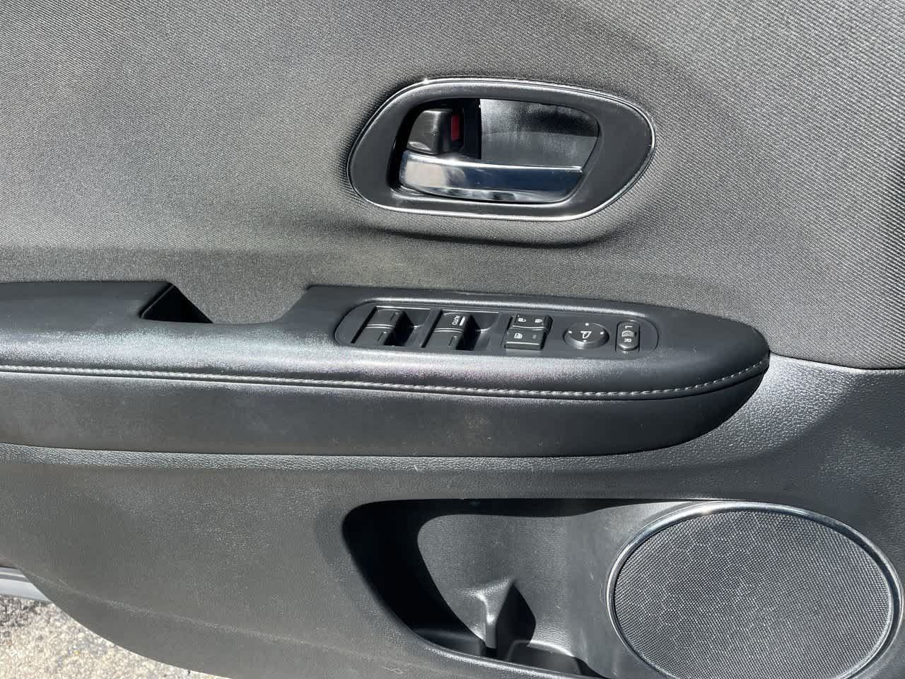 Used 2019 Honda HR-V EX image 30