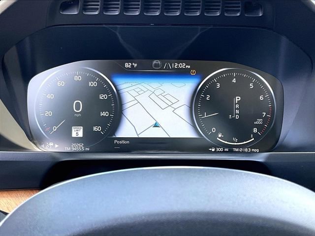 Used 2022 Volvo XC90 T6 Momentum w/ Climate Package AWD/4WD image 25