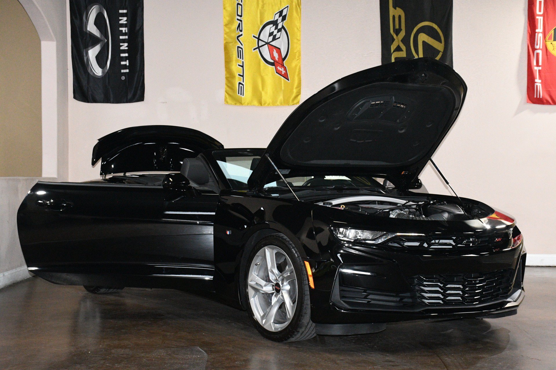 Used 2021 Chevrolet Camaro SS RWD image 89