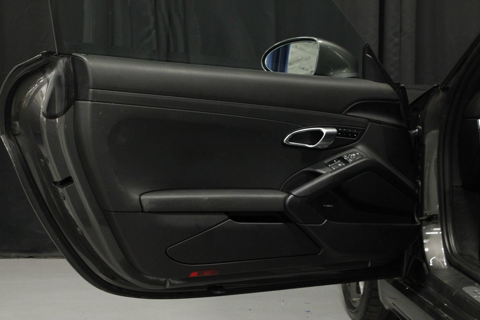 Used 2021 Porsche 718 Cayman RWD image 13