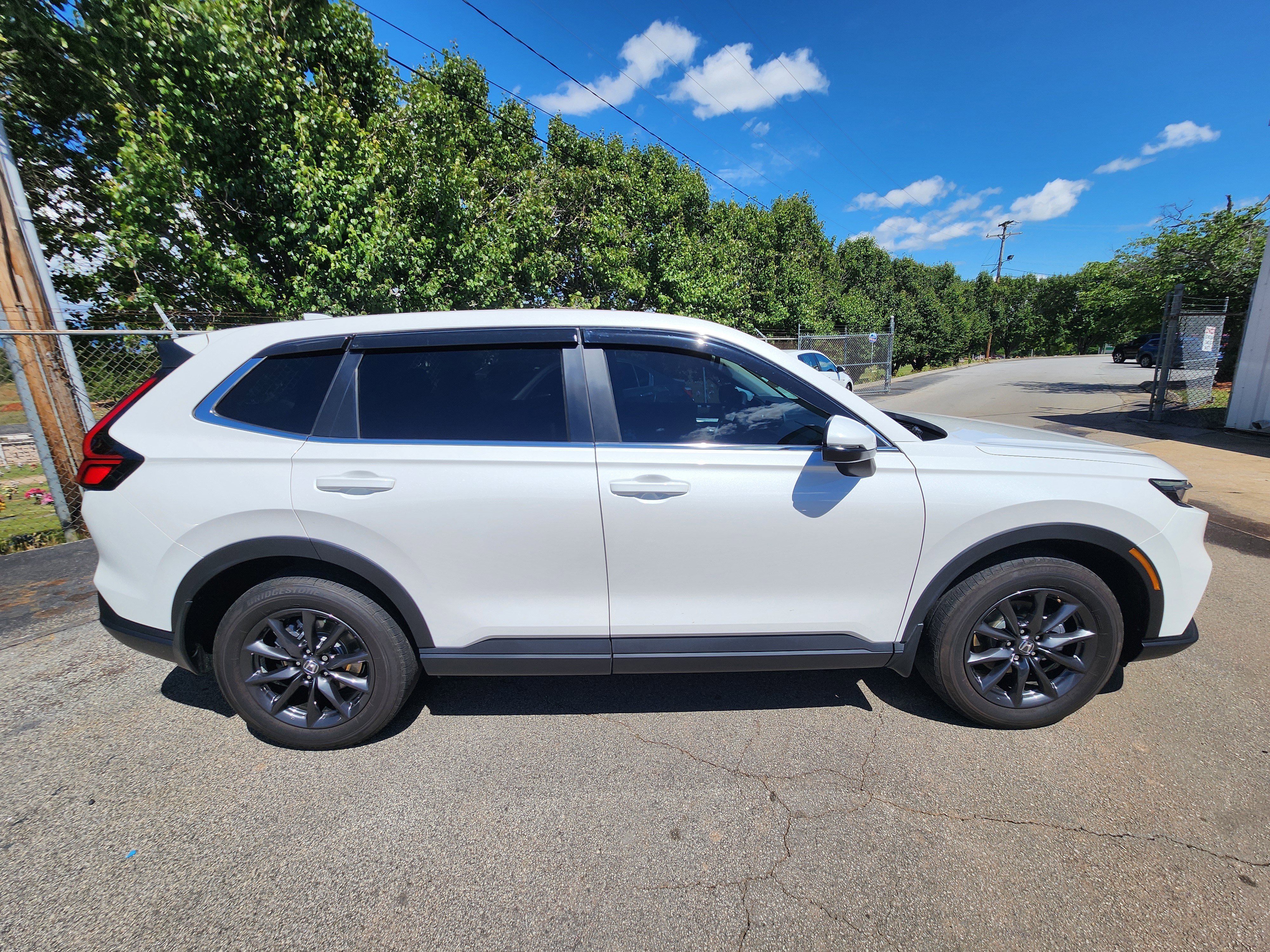 Used 2026 Honda CR-V EX-L image 3