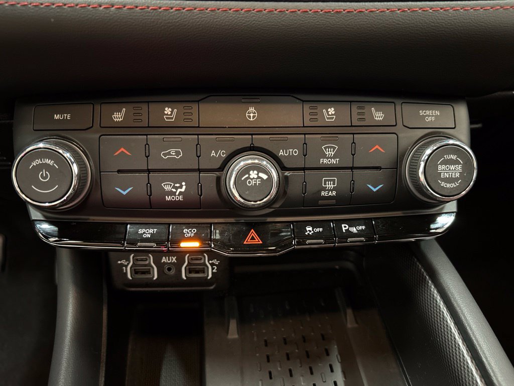 Used 2025 Dodge Durango R/T AWD/4WD image 28