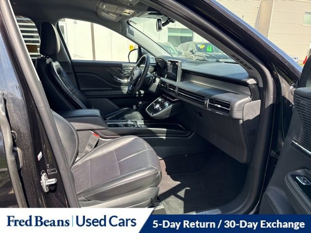 Used 2022 Lincoln Corsair AWD w/ Equipment Group 101A image 18
