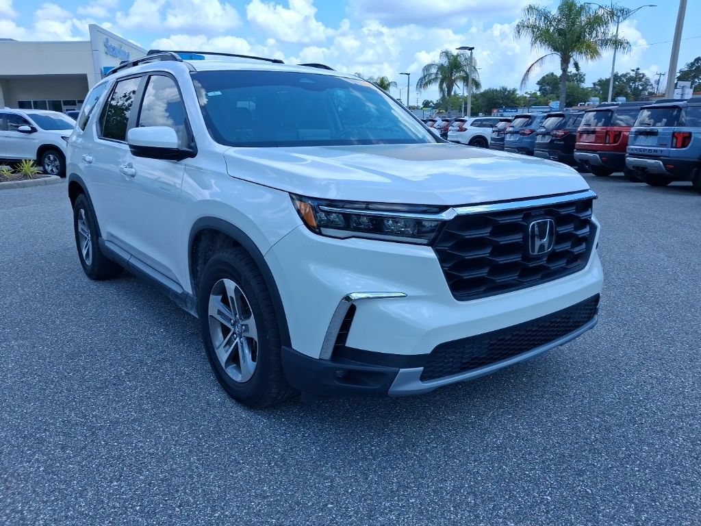 Used 2023 Honda Pilot EX-L image 3