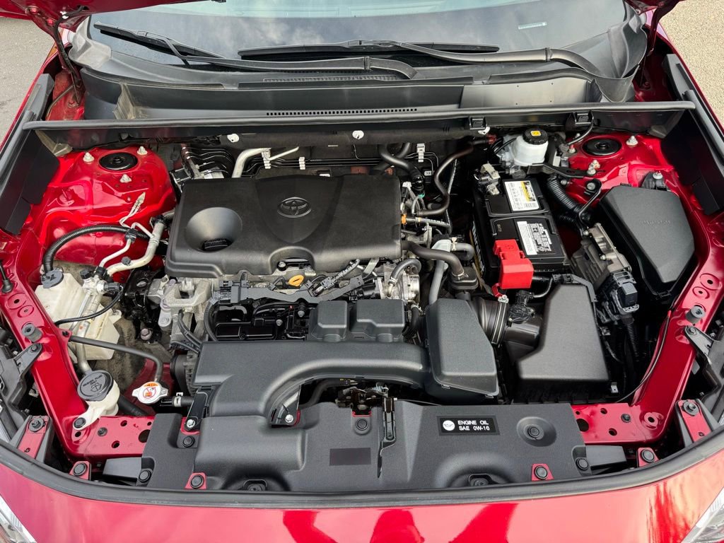 Used 2022 Toyota RAV4 XLE image 24